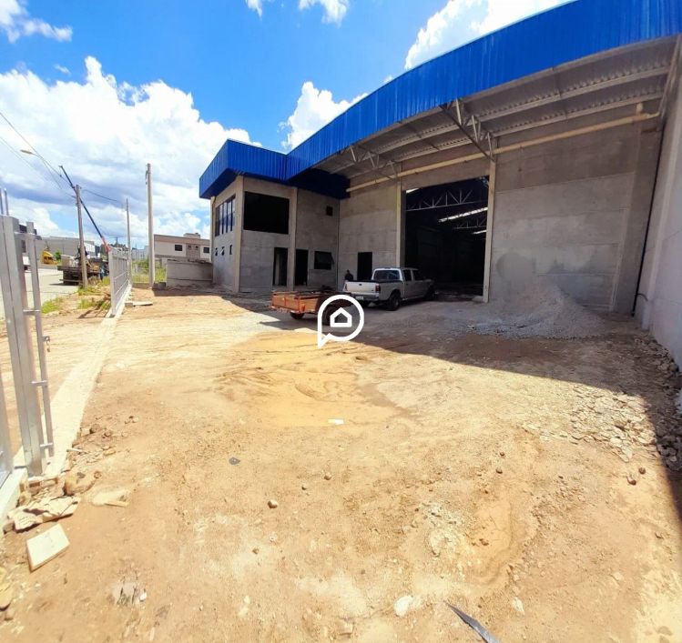 PAVILHÃO, 1150M2, BAIRRO DIAMANTINO