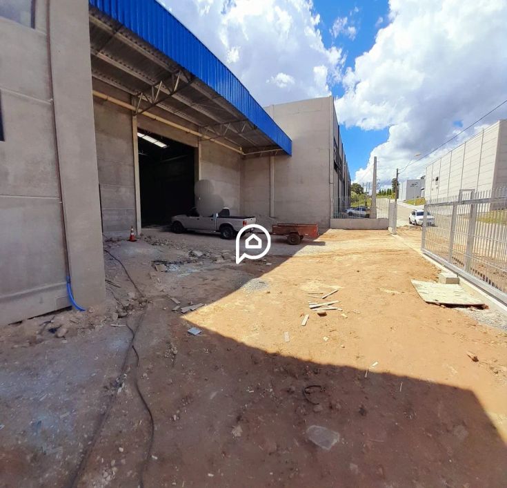 PAVILHÃO, 1150M2, BAIRRO DIAMANTINO