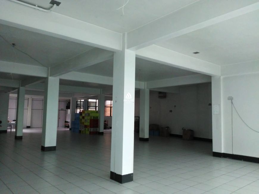 Predio Comercial com Bairro DE LAZZER