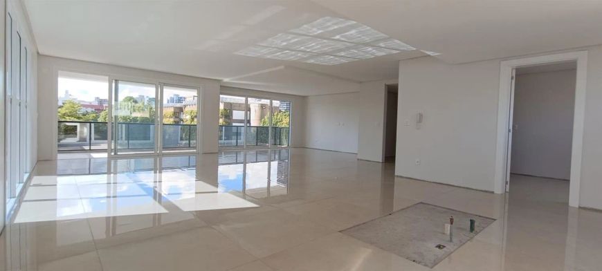 Excelente apartamento de alto padrão, com 03 suítes (sendo 01 master com closet e espera para hidro)