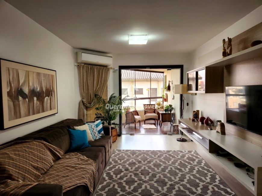 Apartamento mobiliado com 3 dormitórios no Pio X
