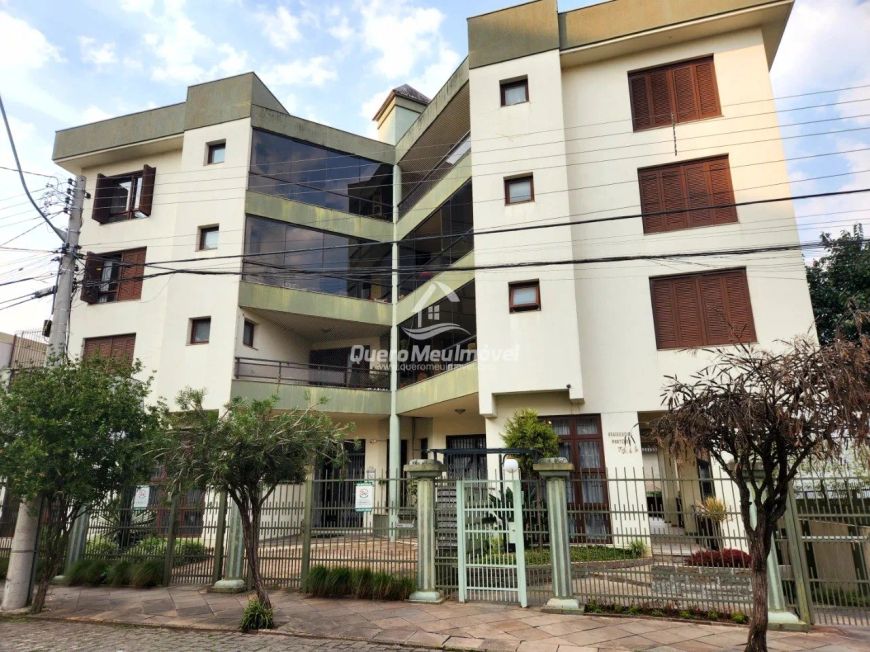Apartamento mobiliado com 3 dormitórios no Pio X