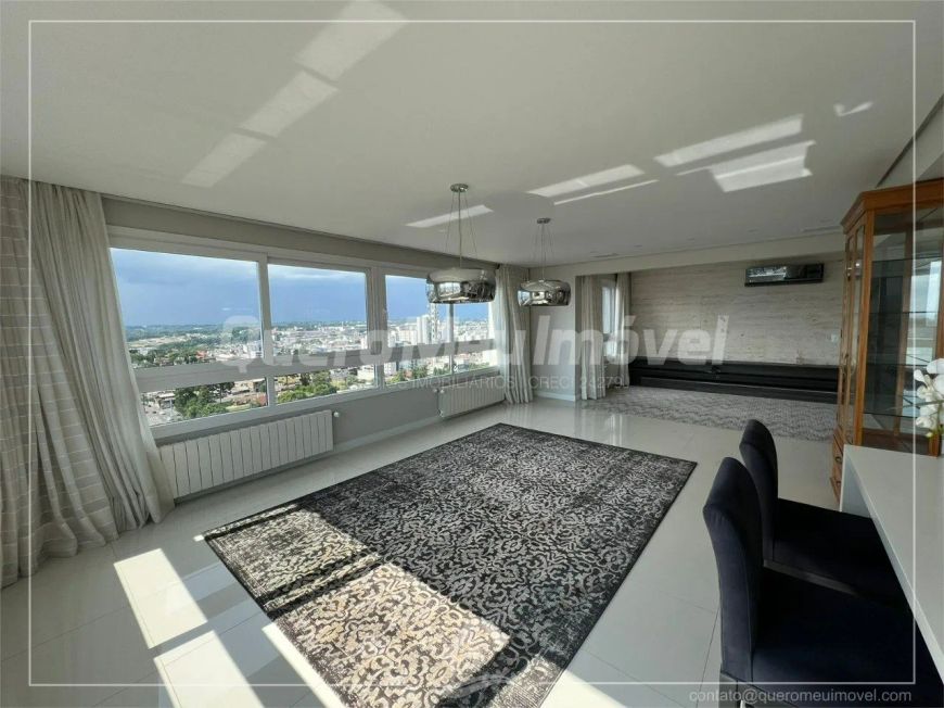 Apartamento com 3 suítes em Lourdes