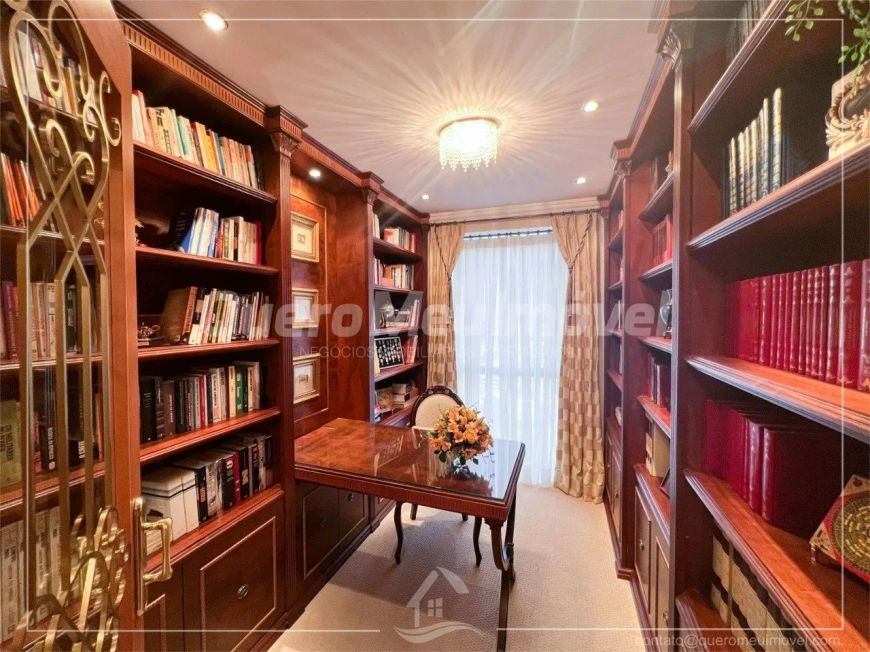 Apartamento com estilo Clássico em Lourdes
