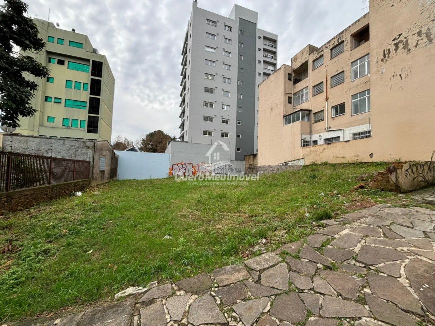 Terreno com área de 485,22m² no bairro Exposição