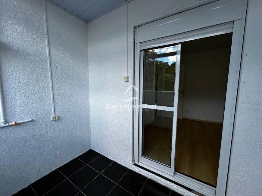 Sobrado triplex no bairro São Vitor Cohab