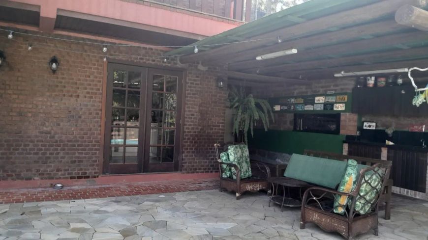 Venda de Casa em Condomínio em Caxias do Sul-RS, bairro Pedancino