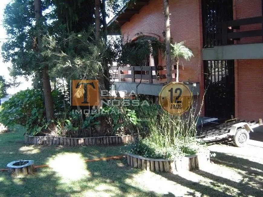 Casa 05 dormitórios no Interlagos em Caxias-RS