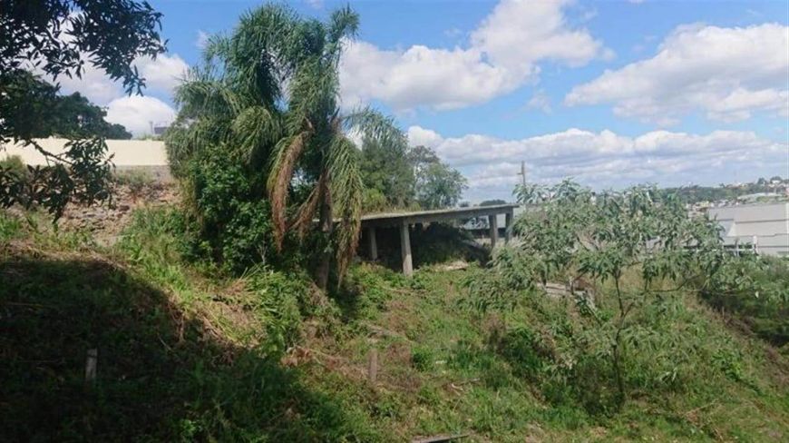 Terreno frente Oeste. Área: 30x30= 900,00m. Confira!