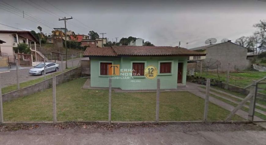 Casa com 03 dormitório, Bairro Cruzeiro em Caxias do Sul - RS