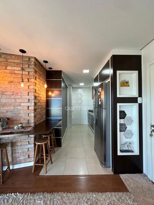 Apartamento com terraço, semi mobiliado e com vista para a Lagoa do Desvio Rizzo