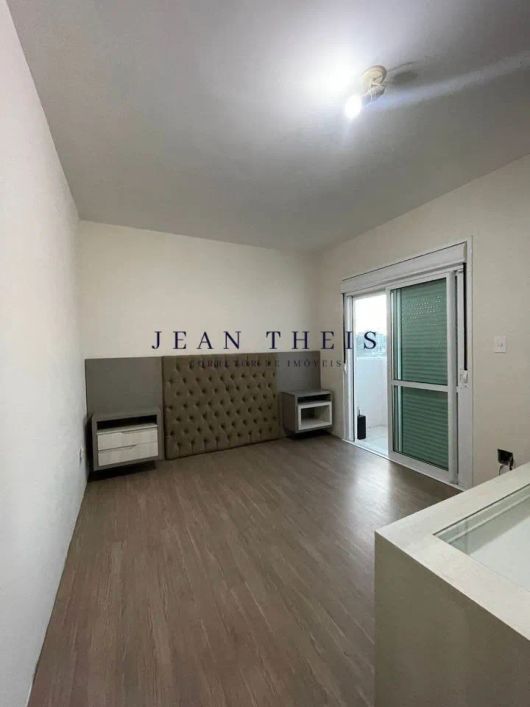 Apartamento Semi Mobiliado em Área Central
