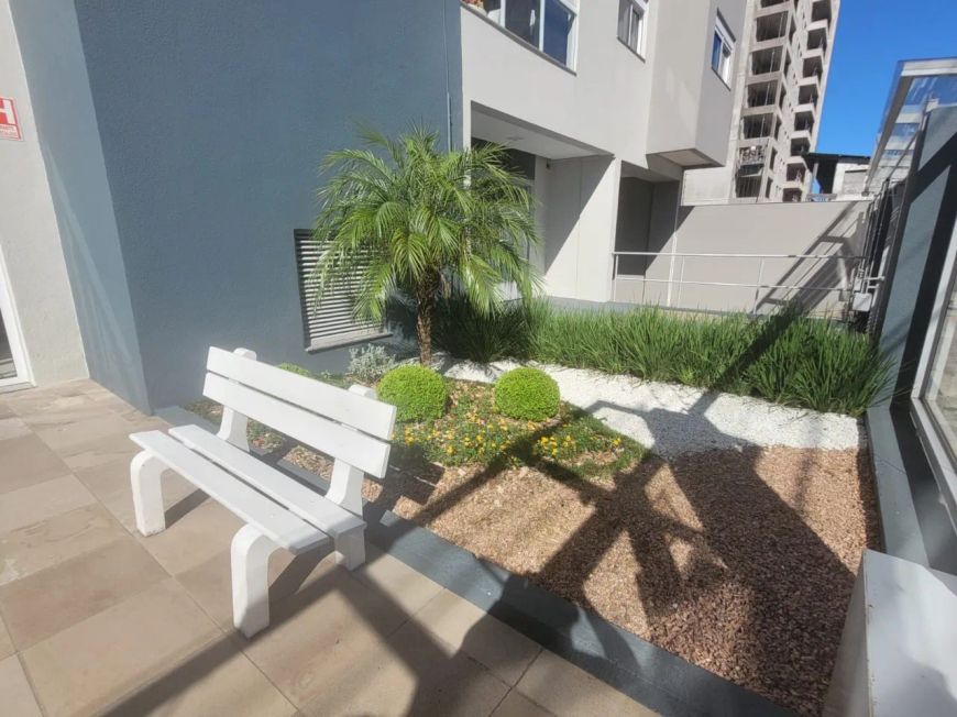 Venda de apartamento semimobiliado em Caxias do Sul, bairro Sanvitto