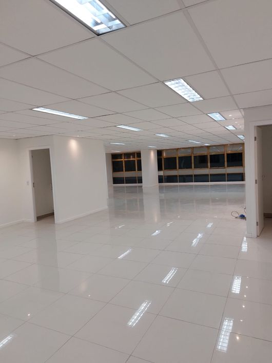 SALA COMERCIAL C/234M²