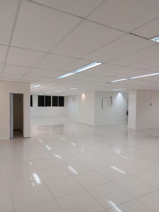 SALA COMERCIAL C/234M²
