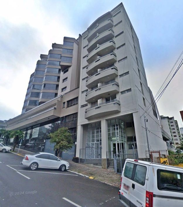 BENTOALVES aluga sala térrea com 300 m2 e estacionamento exclusivo no centro - Caxias do Sul - RS