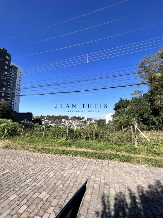Terreno no bairro Panazzolo