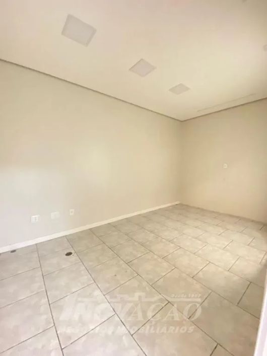 Sala Térrea / Loja comercial São Pelegrino Caxias do Sul