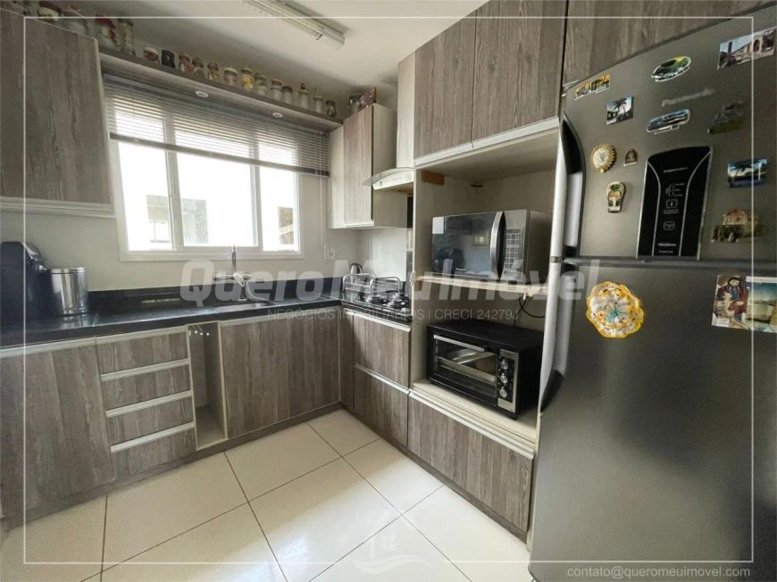 Sobrado Triplex à venda em Ana Rech