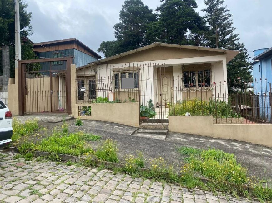 Venda de Casa em Caxias do Sul, bairro Desvio Rizzo
