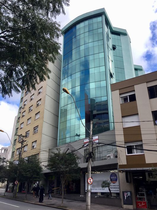 BENTOALVES aluga loja térrea, c/ 30m2, próximo Igreja São Pelegrino - Caxias do Sul - RS