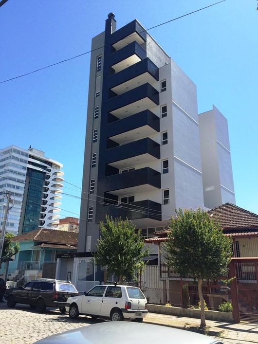 BENTO ALVES Vende Cobertura duplex com 3 suítes e 3 vagas de garagem. Caxias do Sul-RS