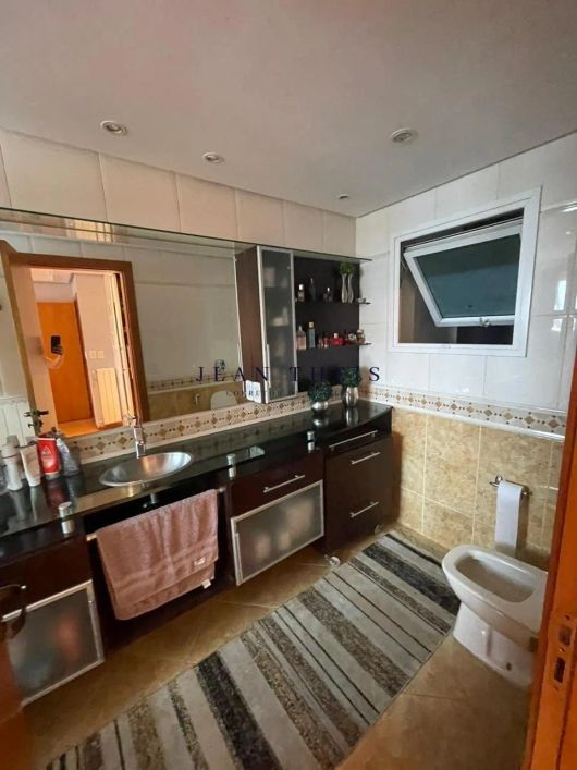 Apartamento à venda no bairro Sanvitto