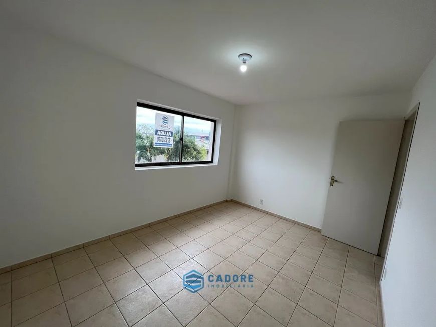 Apartamento um dormitório elevador e garagem