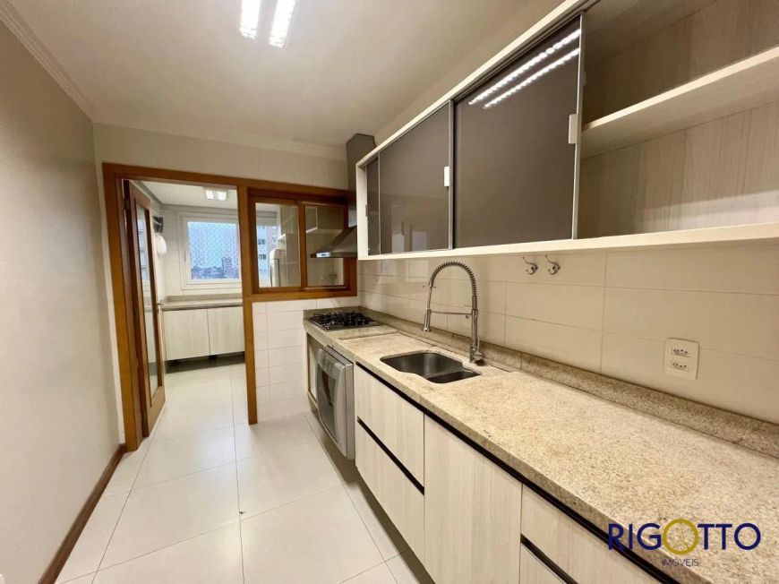 Apartamento 3 Dormitório(s) Bairro Panazzolo