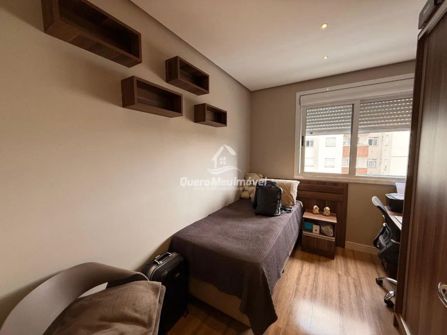 Apartamento mobiliado à venda em Lourdes