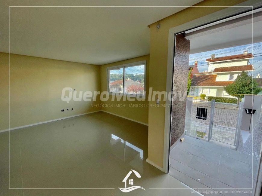 Sobrado a venda no bairro Colina Sorriso