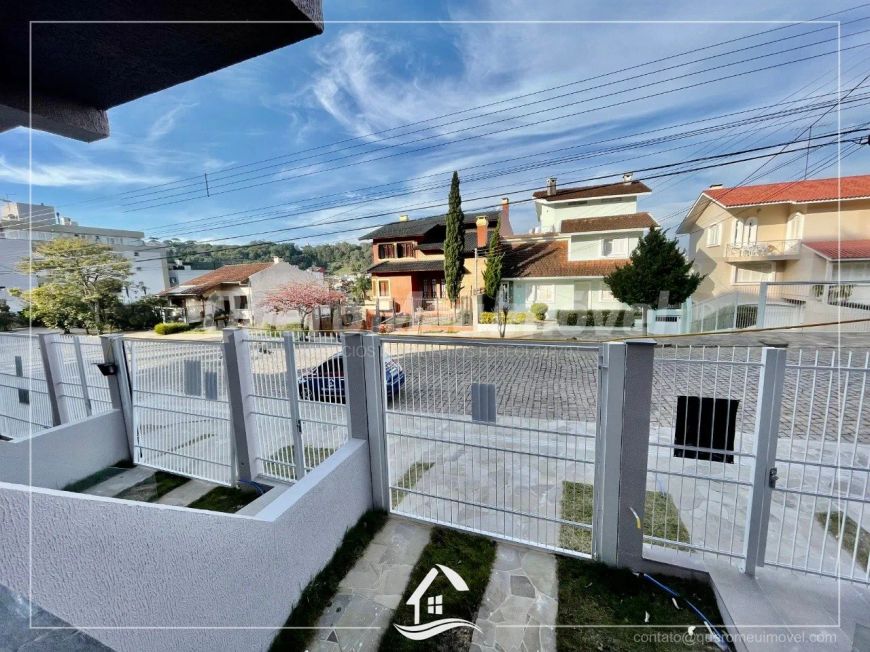 Sobrado a venda no bairro Colina Sorriso