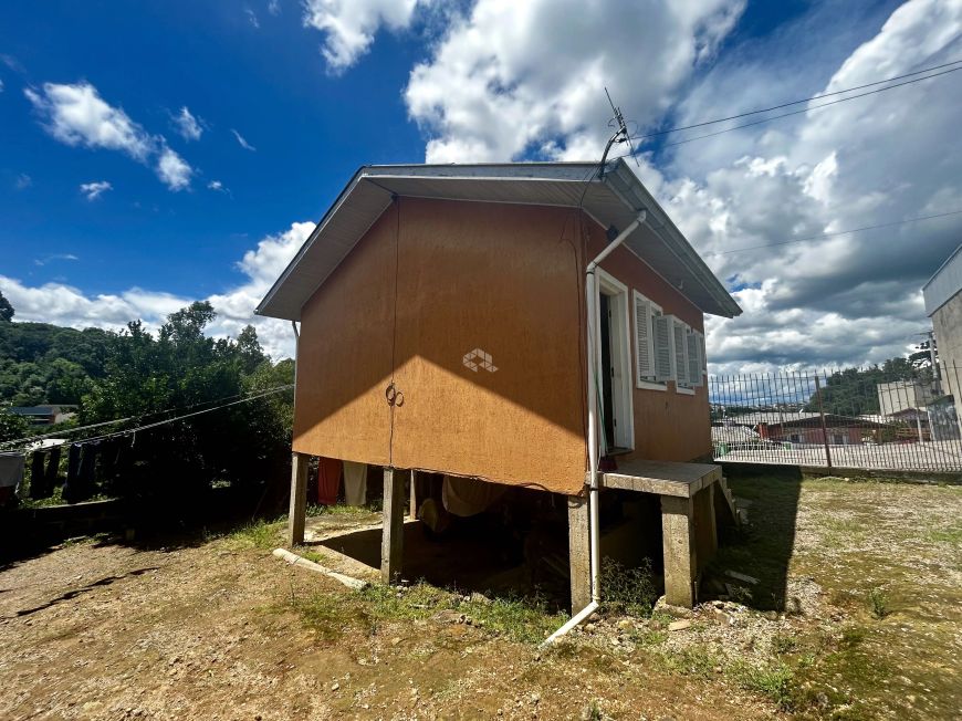 Linda casa para venda no bairro Charqueadas
