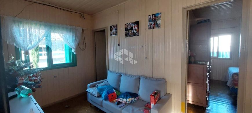 VENDE: Duas Casas Três moradias Sagrada Família
