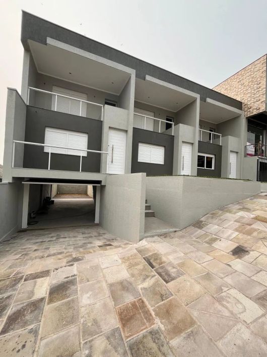 Venda de Sobrado em Caxias do Sul-RS, bairro São Caetano