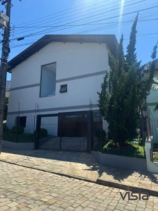 CAXIAS DO SUL - Casa Padrão - DE LAZZER