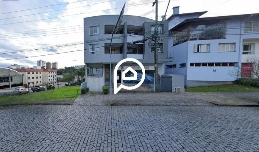 Atraente Apartamento mobiliado para Aluguel em Caxias do Sul