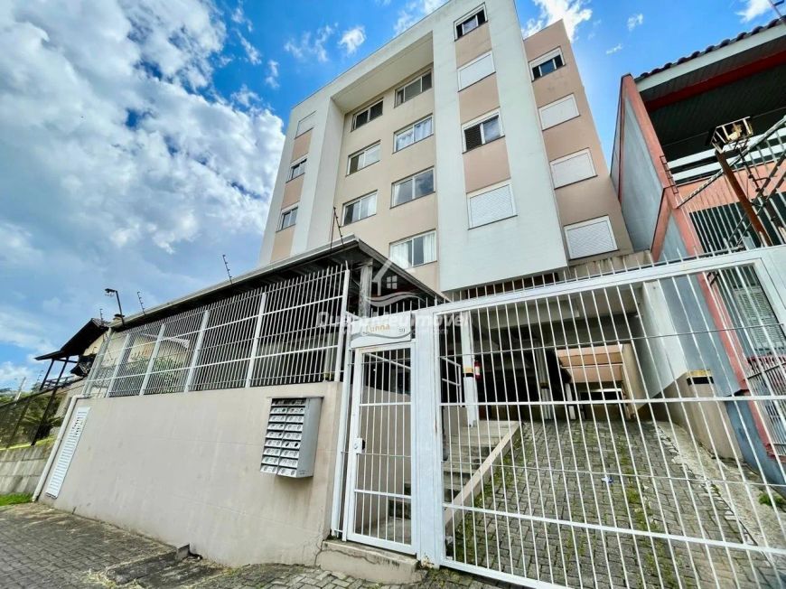 Apartamento 2 dormitórios no Santa Catarina