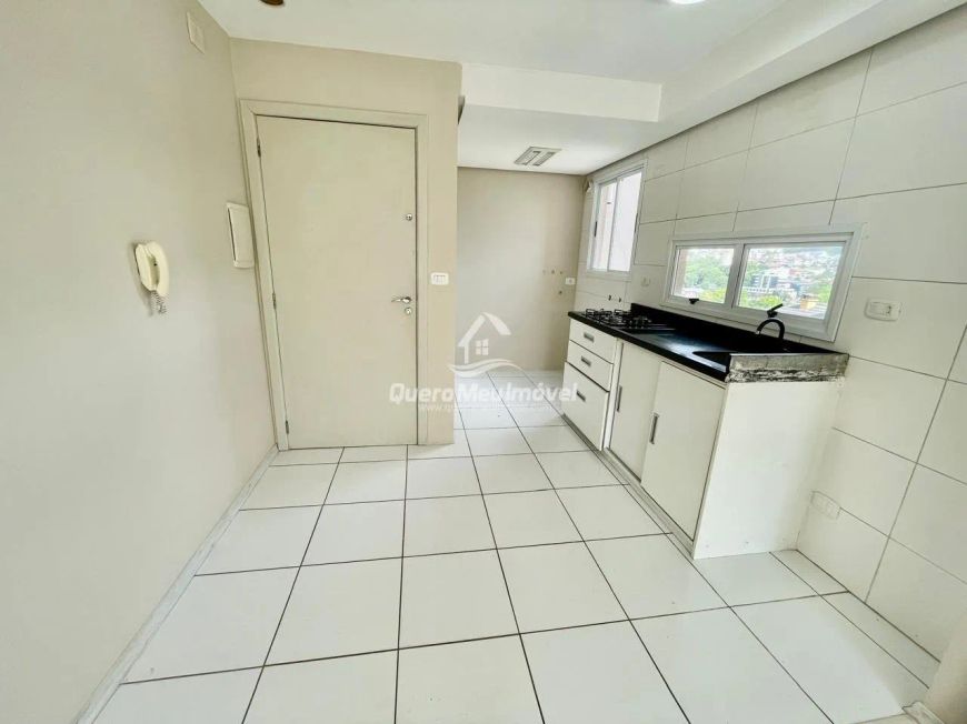 Apartamento 2 dormitórios no Santa Catarina
