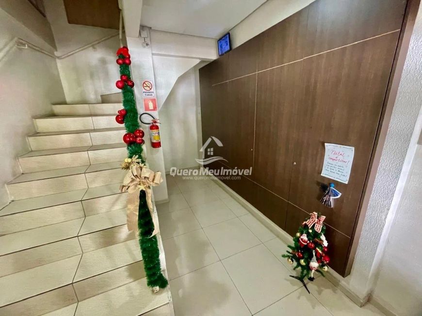 Apartamento 2 dormitórios no Santa Catarina