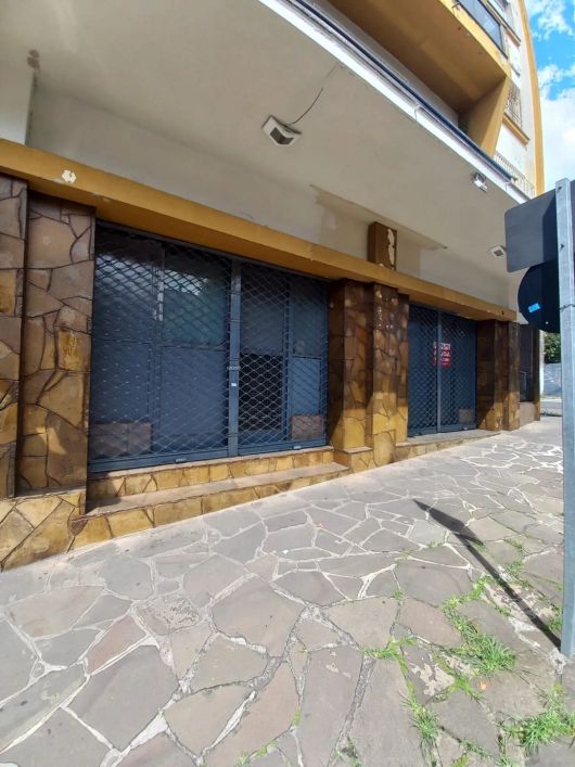 BENTOALVES aluga loja térrea de esquina, 101m2, no Centro - Caxias do Sul - RS