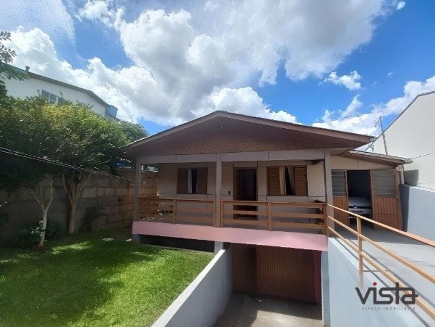CAXIAS DO SUL - Casa Padrão - SÃO CRISTOVÃO