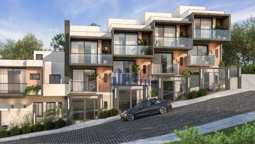 Sobrado com 2 dormitórios à venda, 127 m² por R$ 640.000,00 - Vila Verde - Caxias do Sul/RS