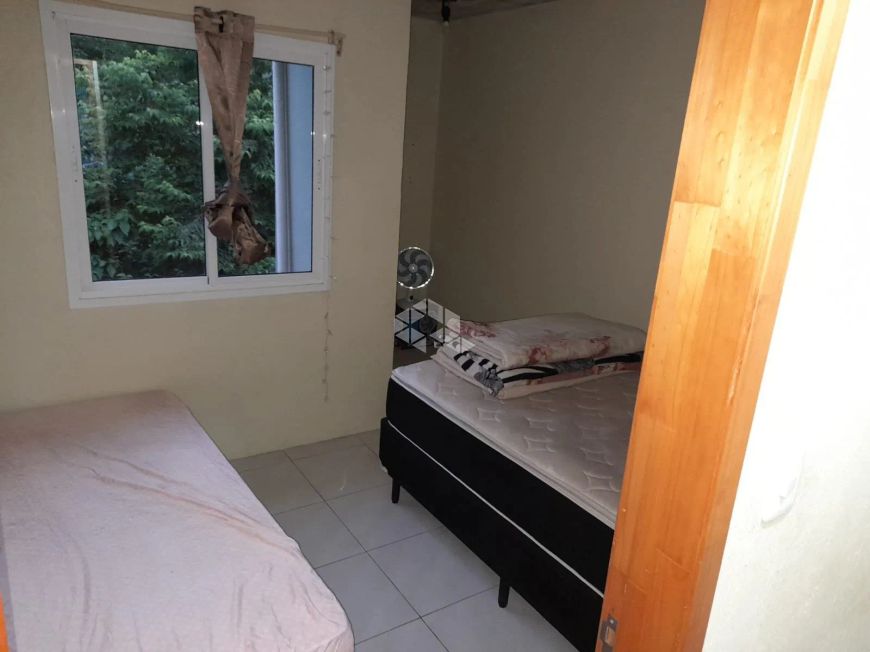 Sobrado de 2 quartos uma vaga de garagem com entrada coletiva de 71m , churrasqueira coletiva no pát