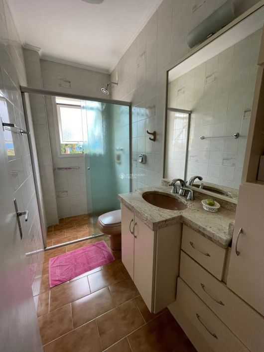Apartamento 3 dormitórios com sacada de frente 2 vagas bairro São Pelegrino em Caxias do Sul