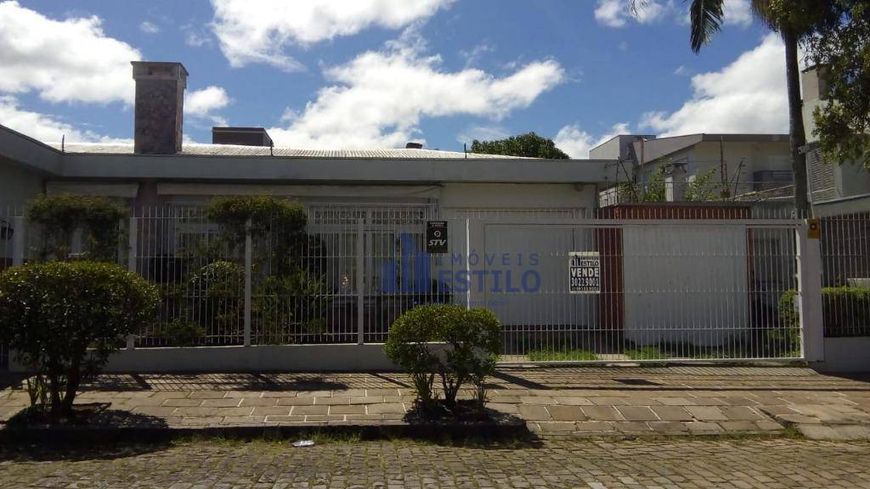 Casa à venda, 242 m² por R$ 800.000,00 - Cinquentenário - Caxias do Sul/RS