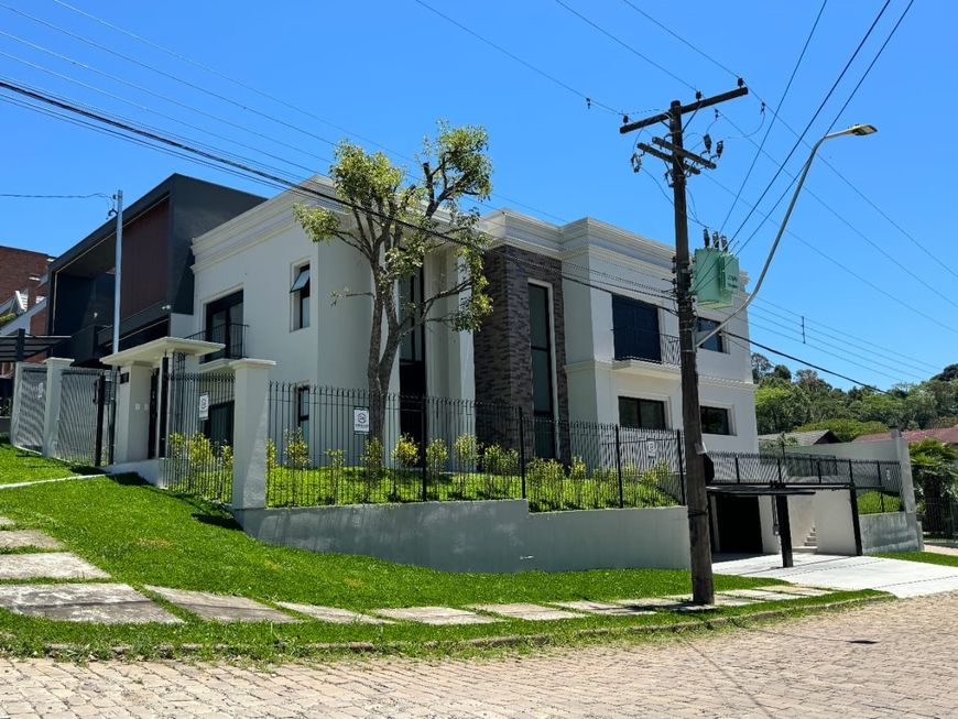 Venda de Casa em Caxias do Sul-RS, bairro Colina Sorriso