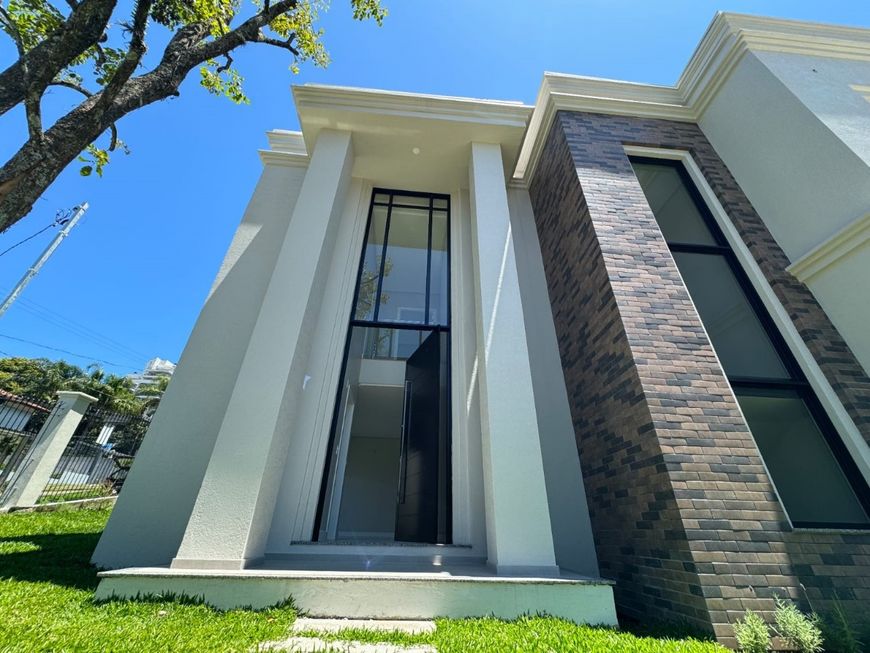 Venda de Casa em Caxias do Sul-RS, bairro Colina Sorriso