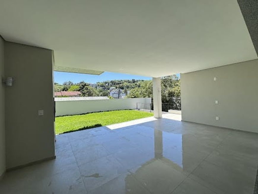 Venda de Casa em Caxias do Sul-RS, bairro Colina Sorriso