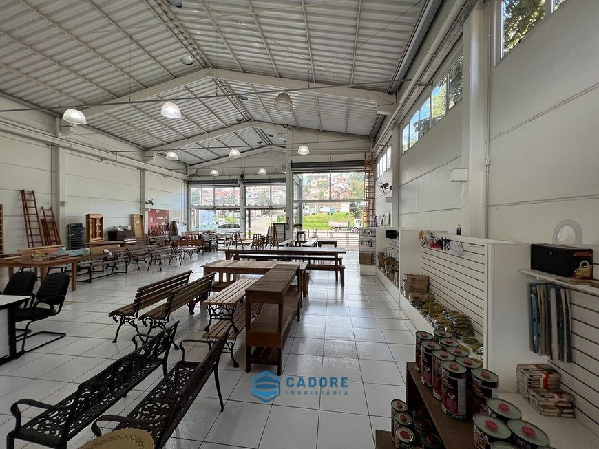 Imóvel comercial com 350m² Frente á BR-116